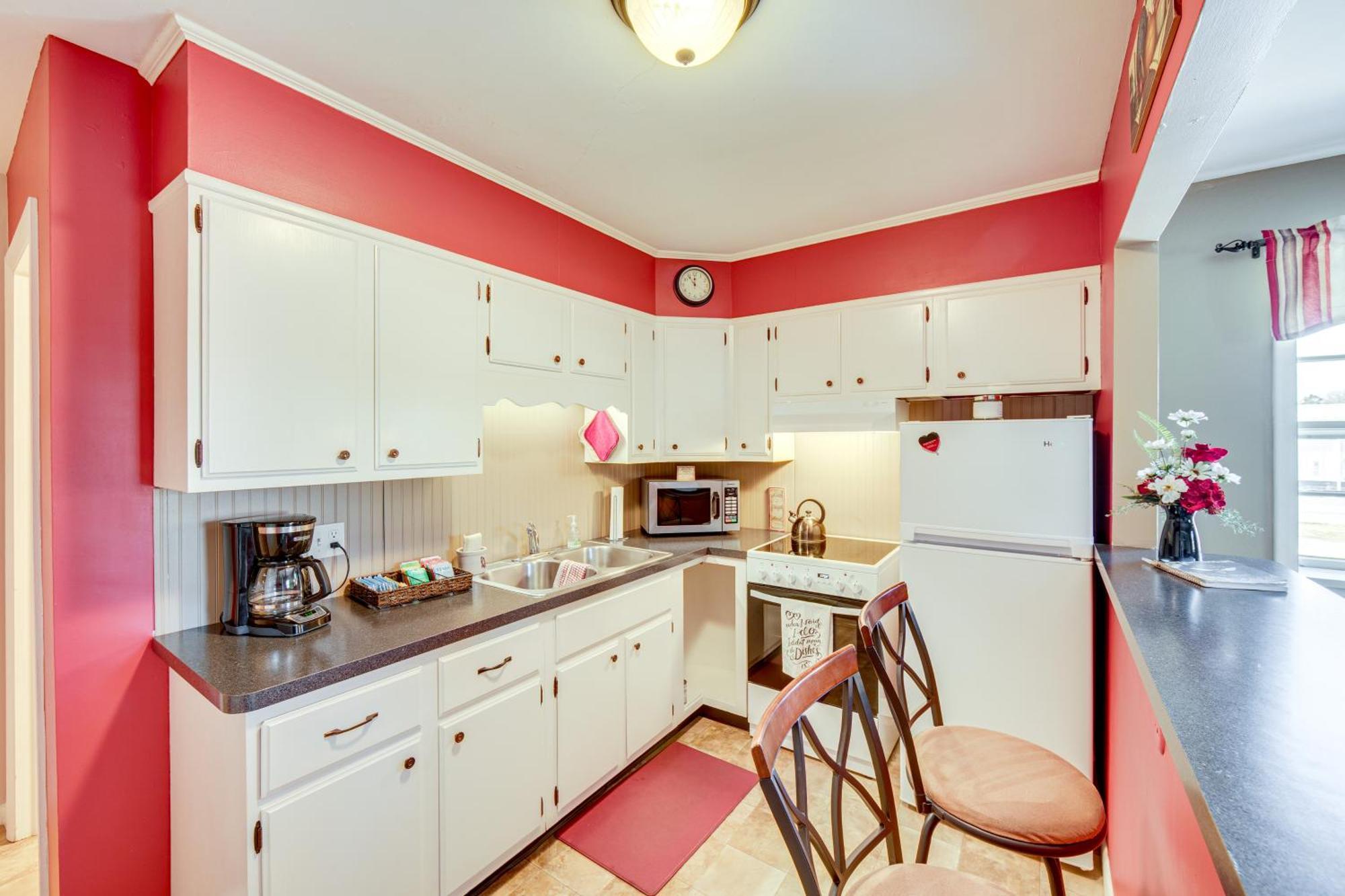 Dutch Country Schoolhouse Haven With Grill! Apartment Gap Екстериор снимка
